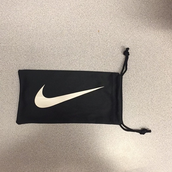 Nike Other - Nike Sunglass pouch holder